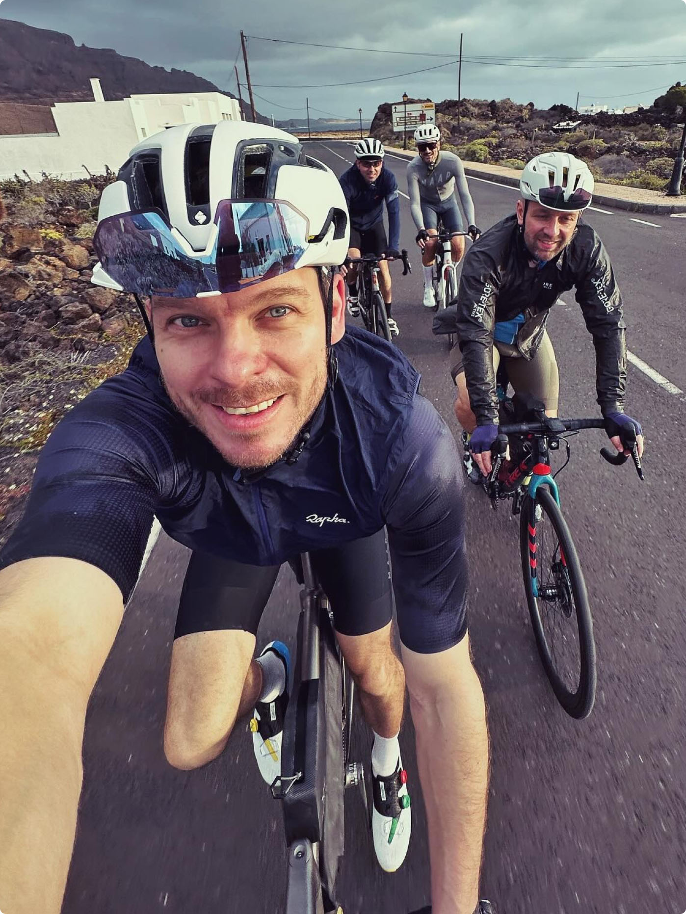 https://pic.lightbicycle.com/www/home/images/compressed/light-bicycle-homepage-ambassador-oleg-kononov.jpeg
