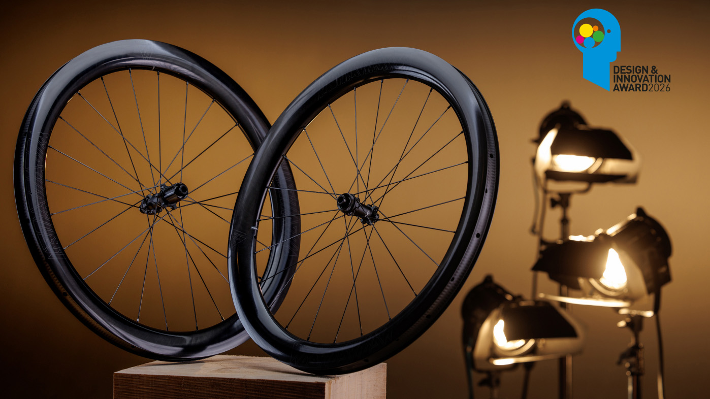 https://pic.lightbicycle.com/www/home/images/compressed/light-bicycle-rider-favorites-wg55.jpeg