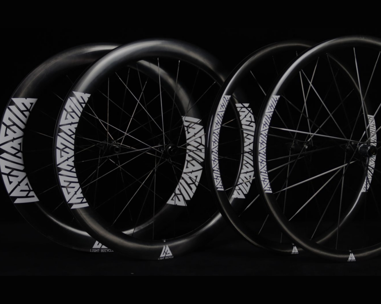 https://pic.lightbicycle.com/www/home/images/compressed/mo-airia-series-road-lineup.jpeg