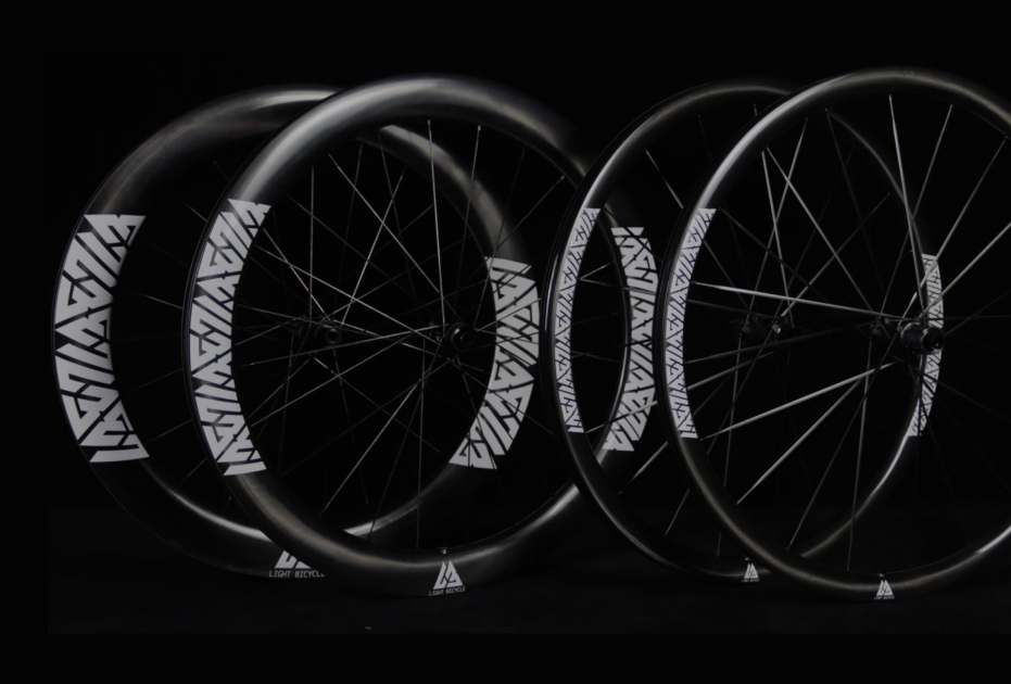 https://pic.lightbicycle.com/www/home/images/compressed/pc-airia-series-road-lineup.jpeg