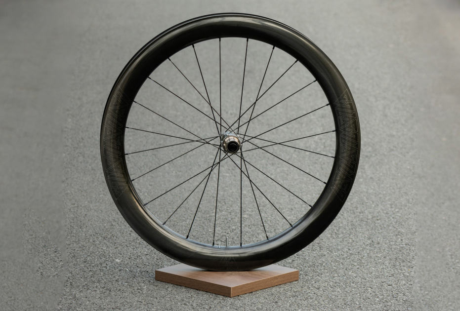 https://pic.lightbicycle.com/www/home/images/compressed/pc-homepage-ag58-disc.jpeg