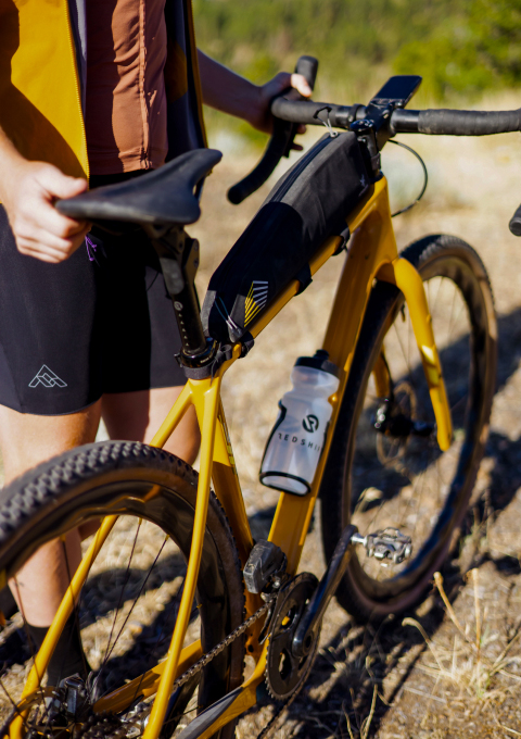 light-bicycle-turbo-40-disc-all-road-carbon-wheels-installed-on-a-salsa-warbird-bike.jpeg