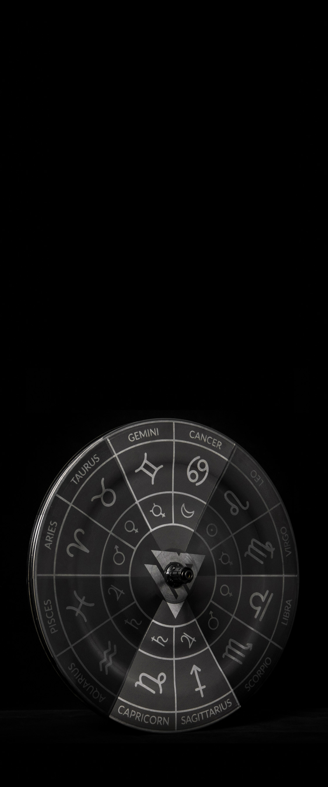 mo-light-bicycle-flash-c25-disc-laser-etched-customization-ride-12-months-a-year