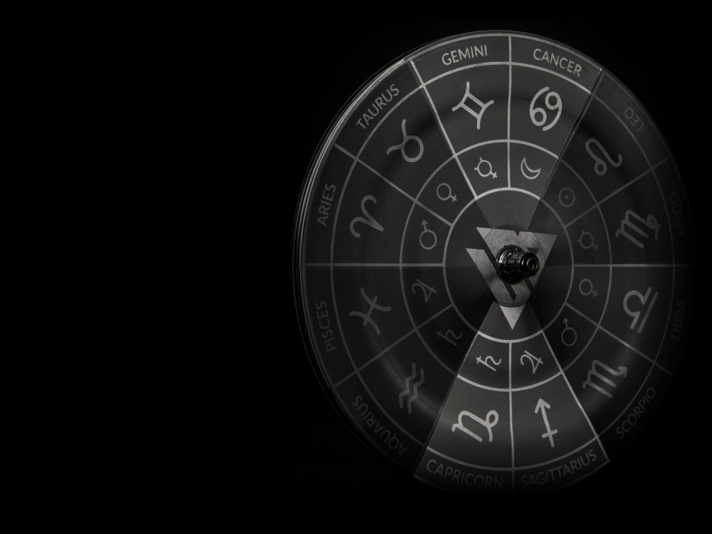 pad-h-light-bicycle-flash-c25-disc-laser-etched-customization-ride-12-months-a-year.jpeg