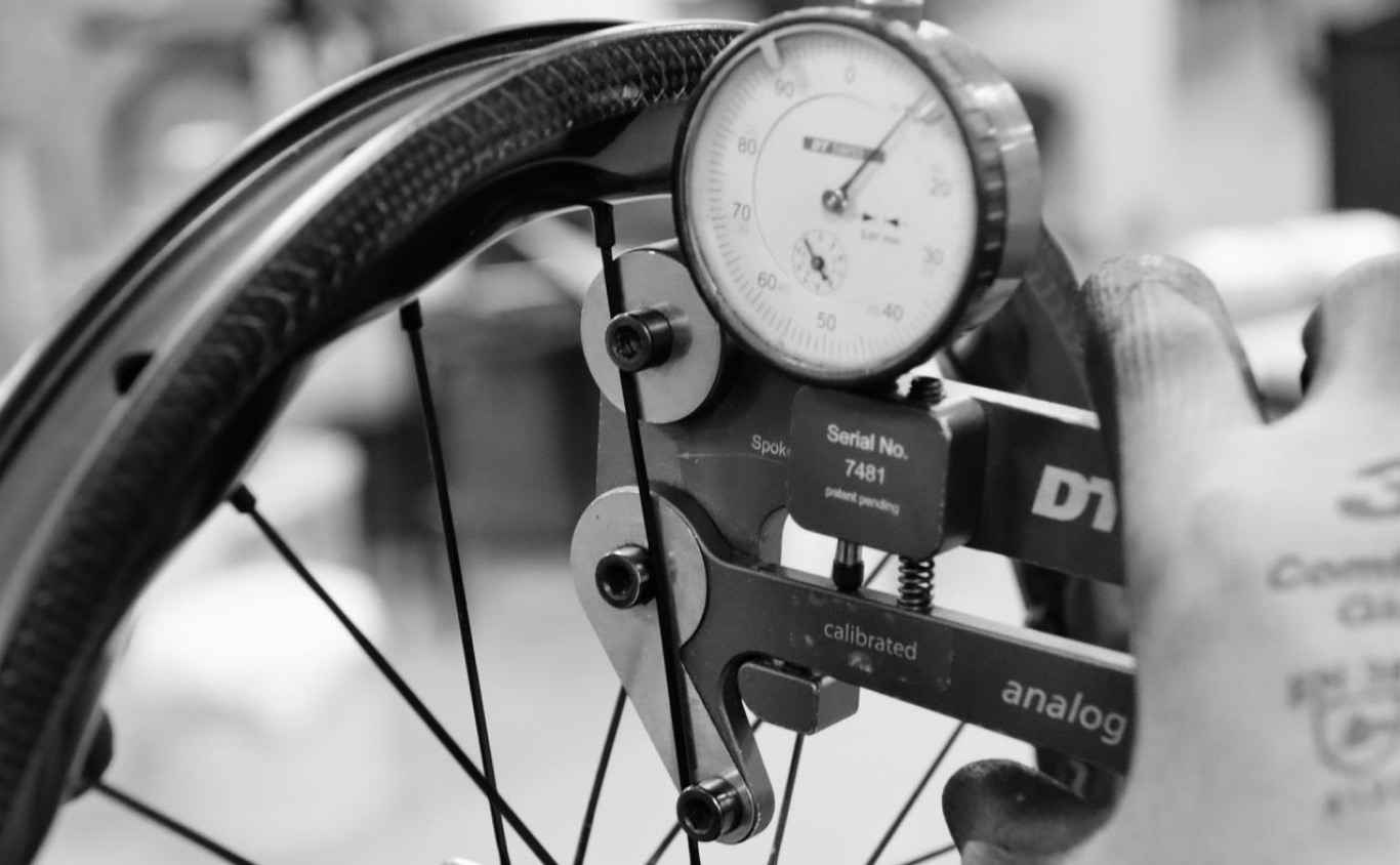 light-bicycle-custom-wheel-building-program-wheel-truing.jpeg