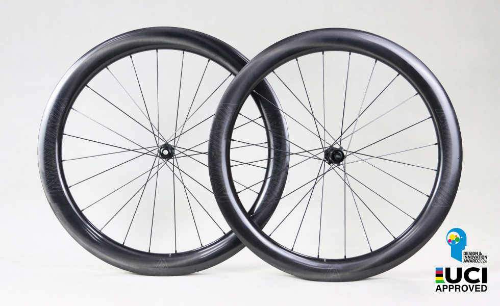 light-bicycle-quick-buy-the-flagship-lineup-performance-meets-speed-1.jpeg