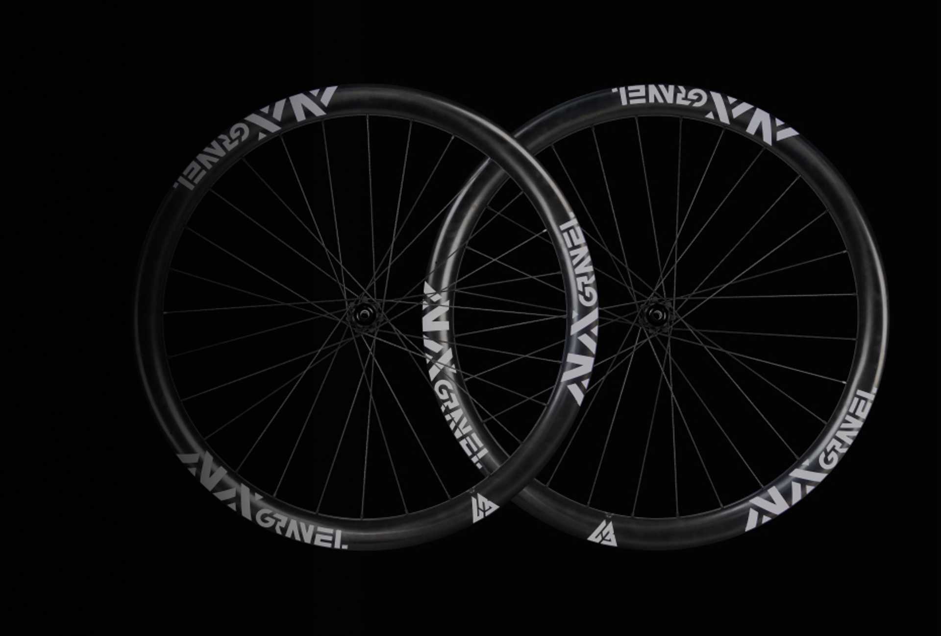 https://pic.lightbicycle.com/www/product/package/images/compressed/pc-anax-gravel.jpeg