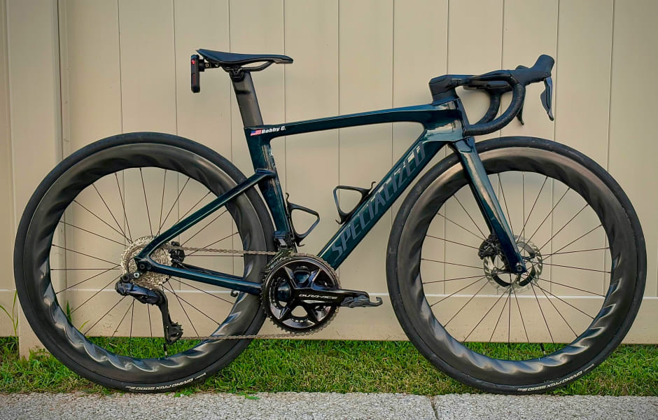 light-bicycle-rider-story-turbo-65-disc-brake-carbon-wheelset-installed-on-2020-specialized-venge.jpeg