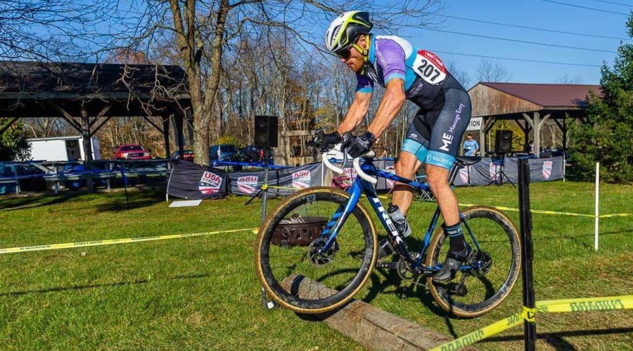 AR46-disc-wheels-for-cyclocross-race.