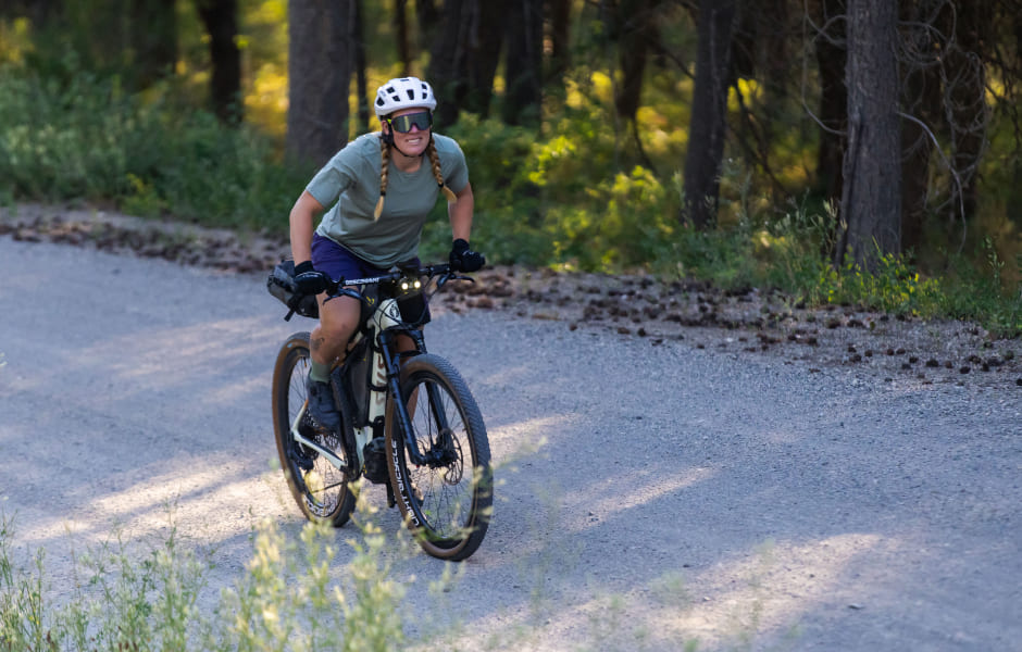 light-bicycle-ambassador-story-wg44-disc-brake-gravel-custom-carbon-wheels-review.jpeg
