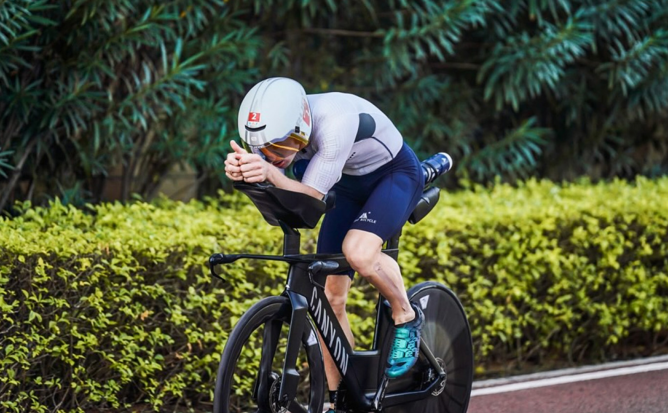 ognjen-stojanovic-2026-light-bicycle-racing-setup.jpeg