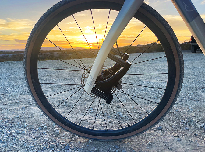 light-bicycle-ar35-gravel-wheel.jpg