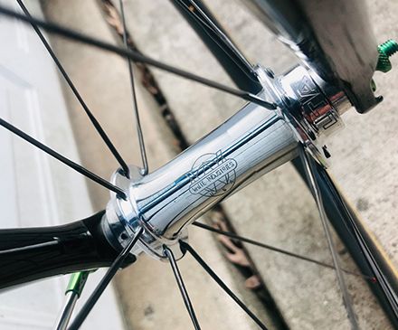 White-Industries-LTA-hub-front